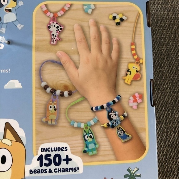 MOOSE Bluey Friendship Jewelry Set With Case - Picture 11 of 15